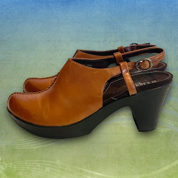 Indigo by Clarks Leather Split Seam Platform Mules Clogs Heels Slingback SZ 6M - Picture 1 of 11